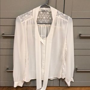 Chloe K blouse